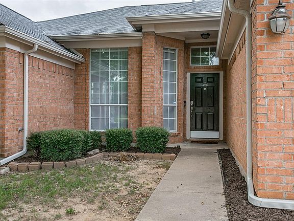 3rd image of 5676 Rockport Ln