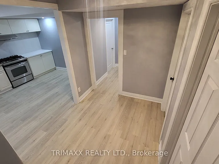 19 Saint Andrews Blvd #BASEMENT — Photo 5