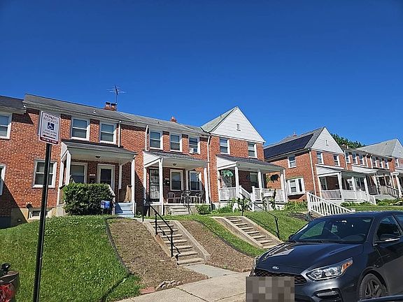 3rd image of 1539 Gleneagle Rd