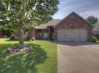 7525 N 134th Pl E, Owasso, OK 74055