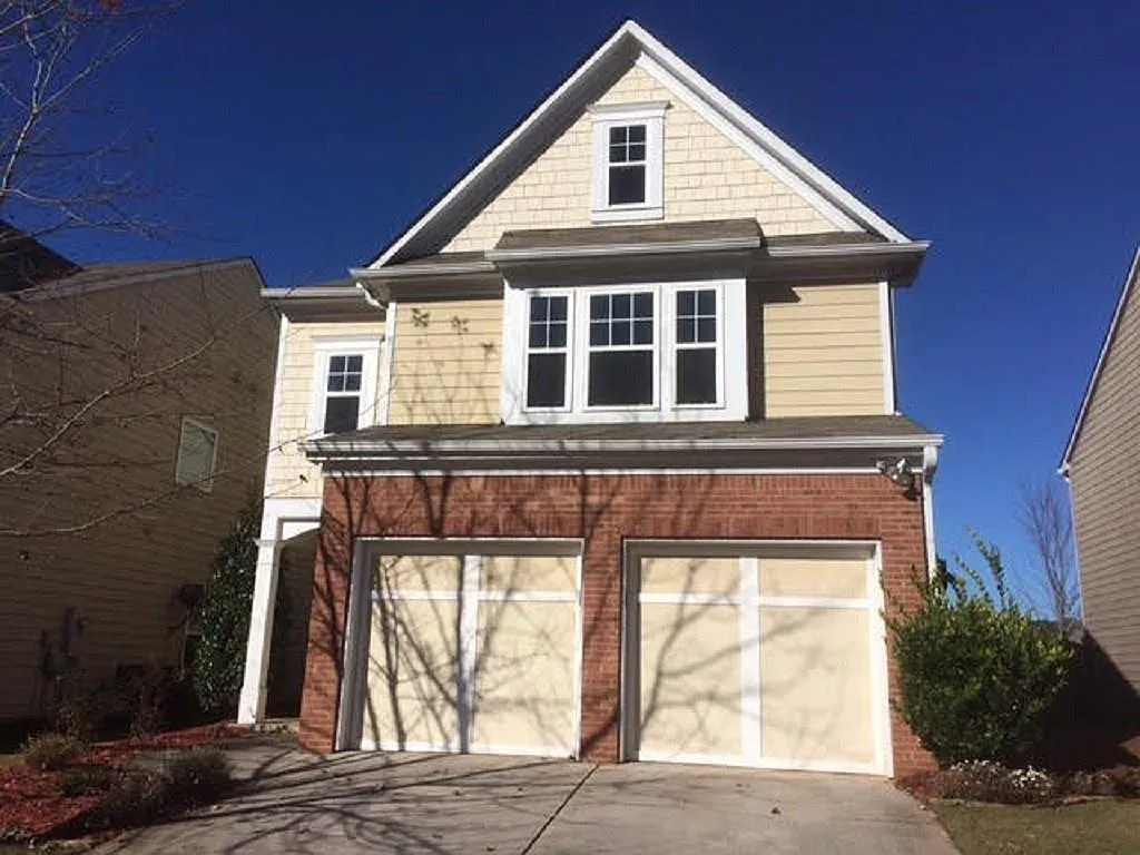 3 bed, 2.5 bath, 1954 sqft, $2,400 — Photo 1