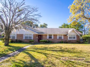 6834 Ariel Dr, Jacksonville, FL 32277