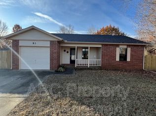 83 E Wilson St, Farmington, AR 72730