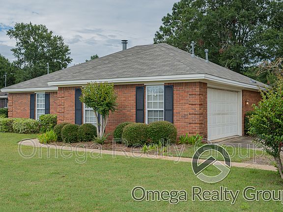 3rd image of 153 Belser Blvd