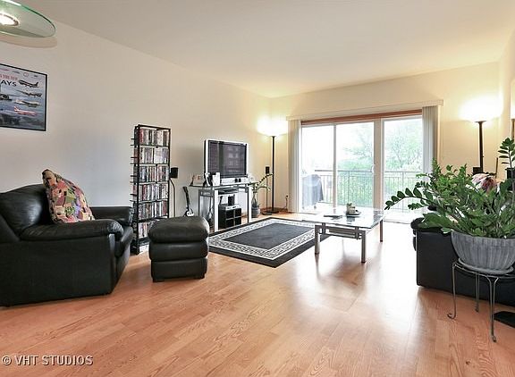 2nd image of 435 Alles St Unit 510
