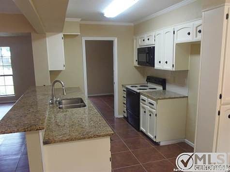 3rd image of 8946 Hetherington Dr