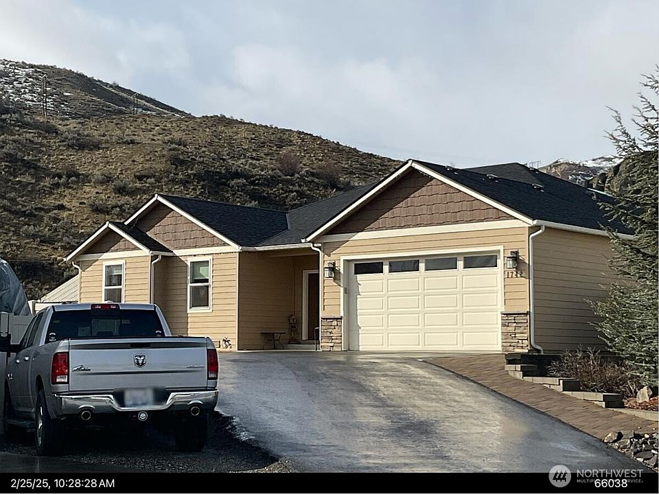 1st image of 1742 Skeena Court