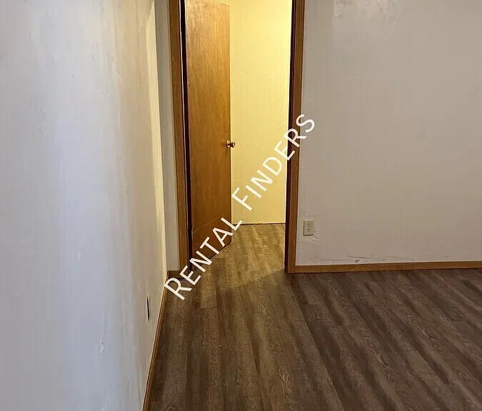 222 E Main St #6 — Photo 8