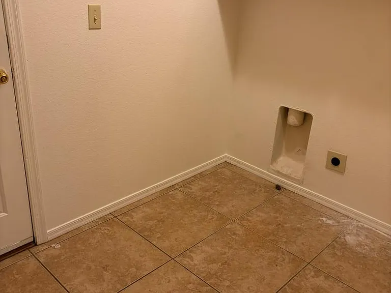 Unit Photo