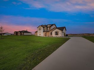 138 Range Ln, Decatur, TX 76234