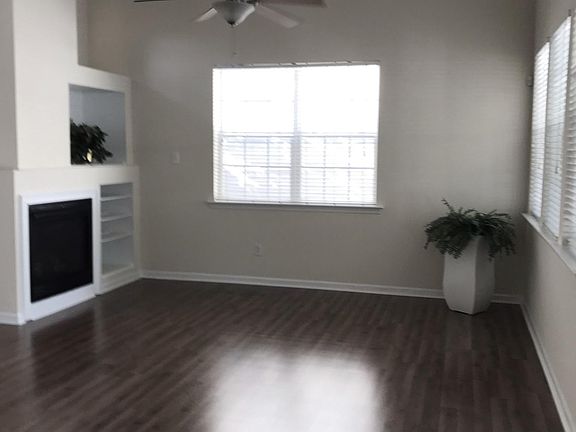 2nd image of 330 Hiawassee Dr