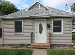 612 5th Ave NW, Minot, ND 58703