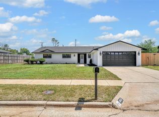 404 Comanche Trl, Altus, OK 73521