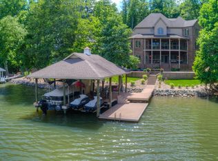 420 Winding Waters Dr, Moneta, VA