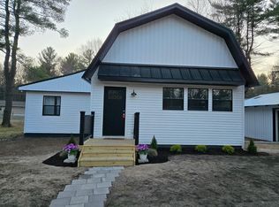 1983 N Hope Rd, Midland, MI 48642