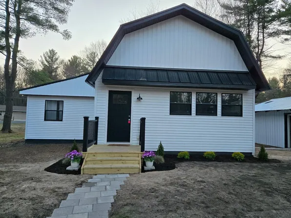 1983 N Hope Rd, Midland, MI 48642