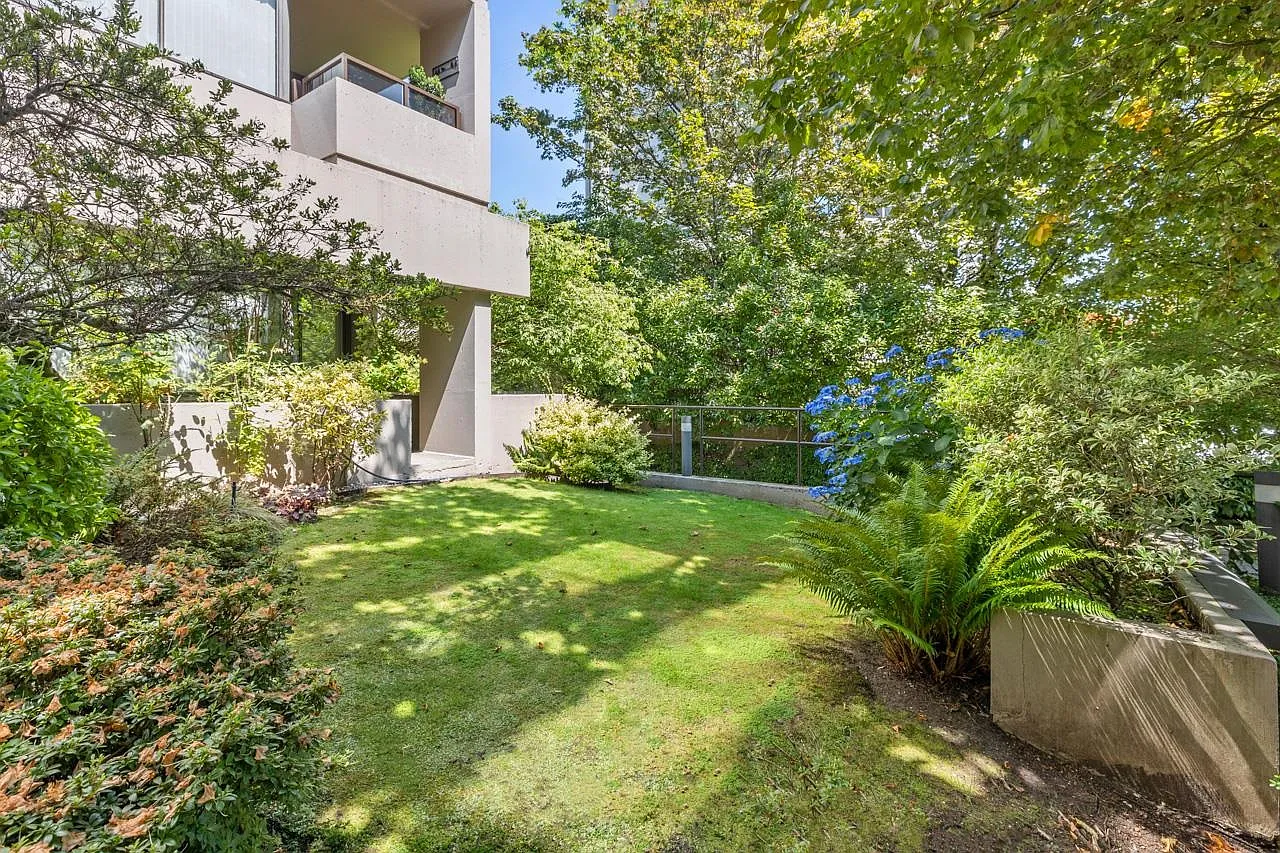 2 bed, 755 sqft, $3,250 — Photo 4