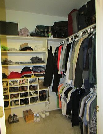 5th image of 654 W Woodfield Ct