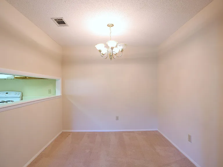 WInslow Place Apartments — Photo 6