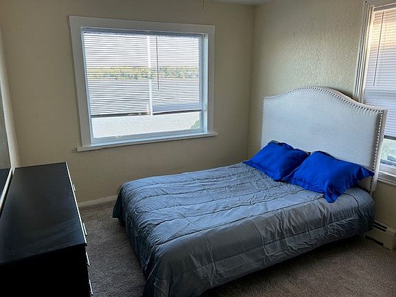 Queen sz bed when furnished