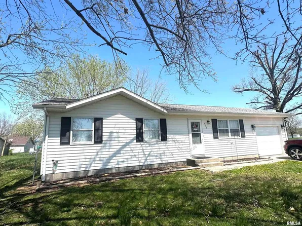 408 E Elm St, Irvington, IL 62848