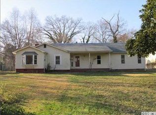 501 S Willow St, Dallas, NC 28034