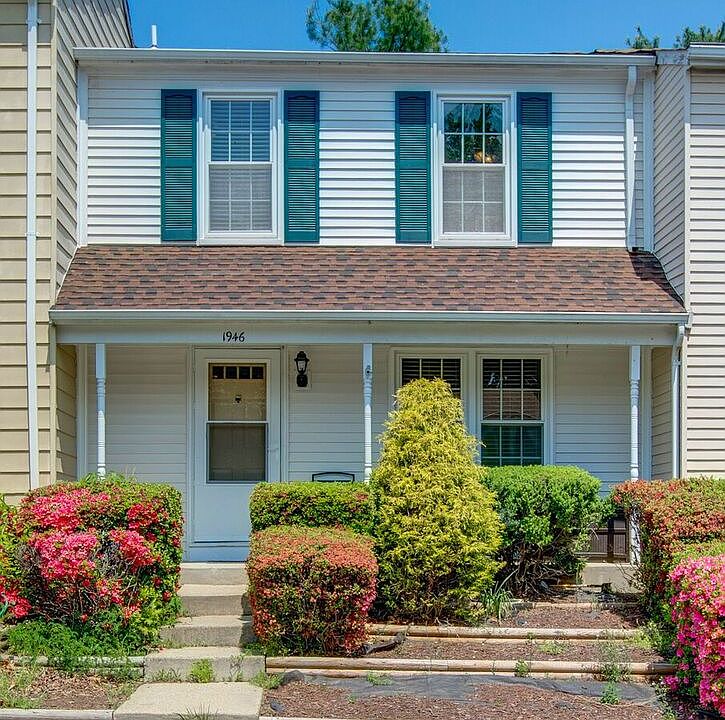 1st image of 1946 Pohick Creek Ct