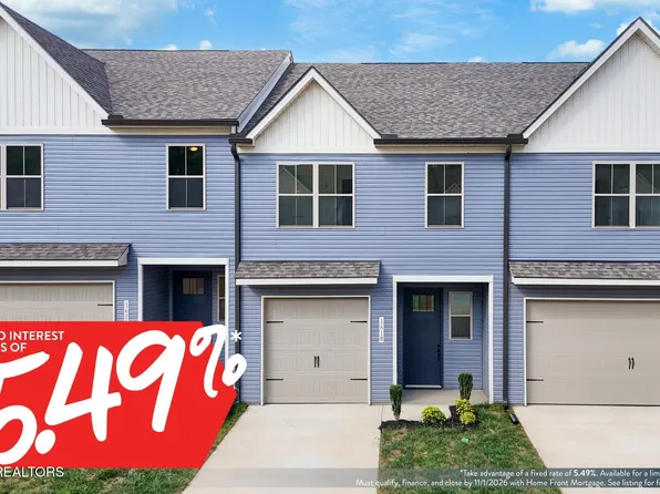 1618 Bennett Village Dr, Maryville, TN 37804