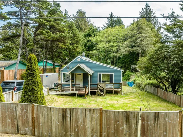 63345 Shore Edge Dr, Coos Bay, OR 97420
