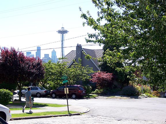 Neighborhood and view of Space Needle
