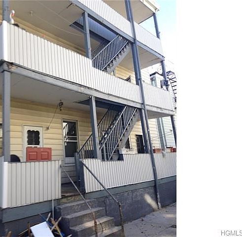 2nd image of 148 Waverly St