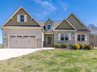 207 Tedpace St, Princeton, NC 27569