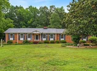 6909 Hickory Dr, Raleigh, NC 27603