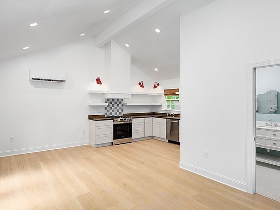 2nd image of 1060 Stewart Ave #2