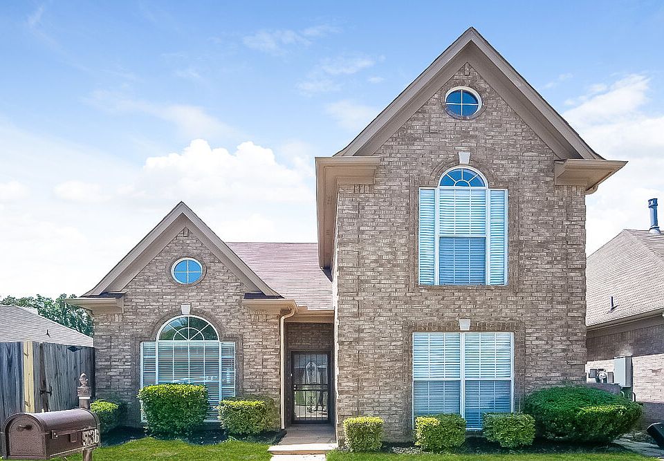 1st image of 5636 Sycamore Woods Dr