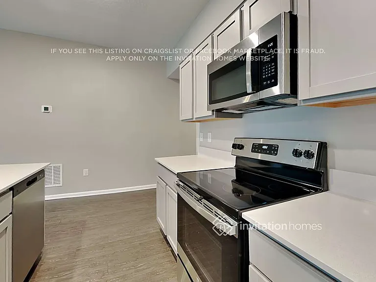 948 Caitlin Loop — Photo 7