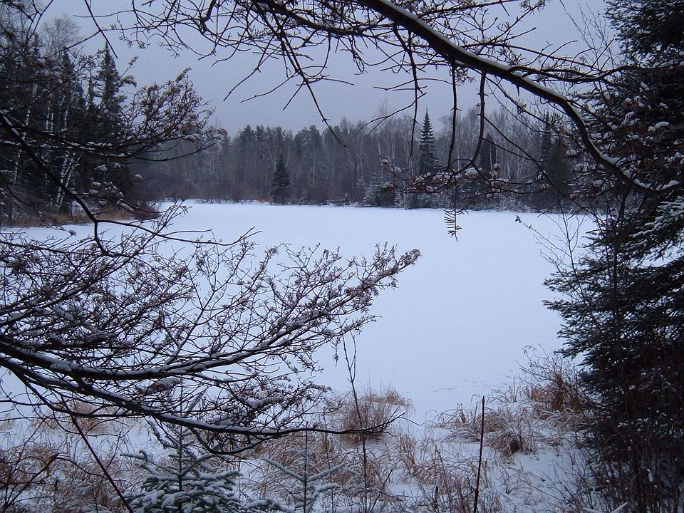 2nd image of W Of The End Of Holly Lane On Lost Lk