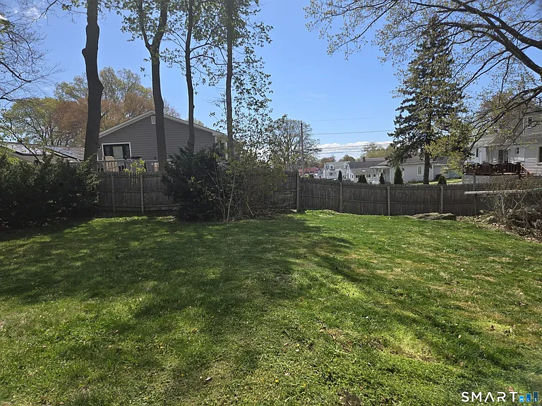 275 Burnsford Ave — Photo 5