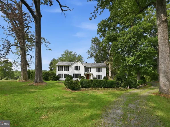 6304 Georgetown Rd, Broad Run, VA 20137
