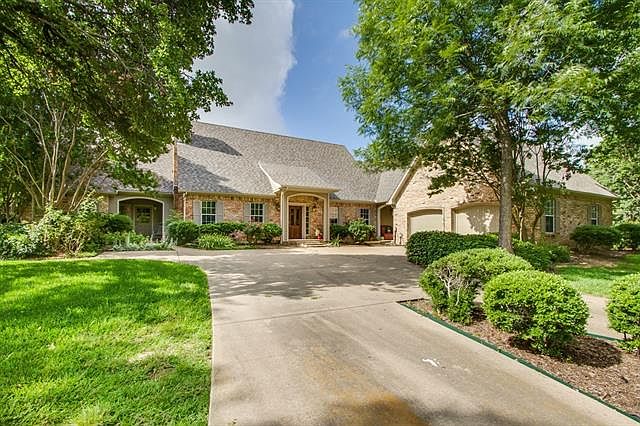 1st image of 731 Valley View Ct
