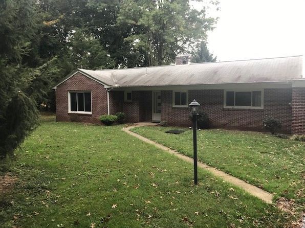210 Lawn Rd