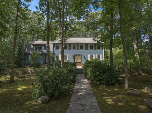55 Varnum Dr, East Greenwich, RI 02818
