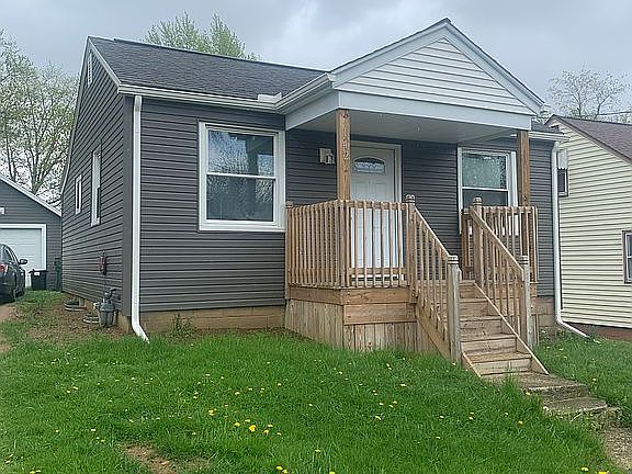 2nd image of 142 Elizabeth Ave SW