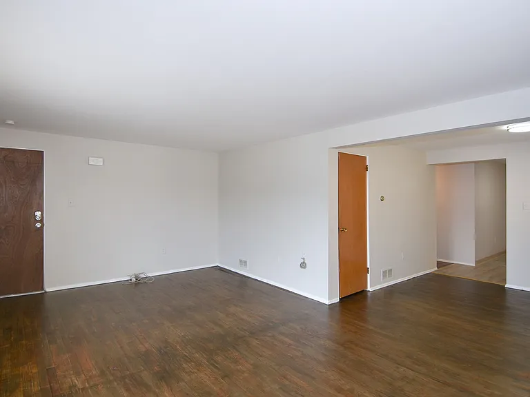 3152 Glendale Ave #1 — Photo 4