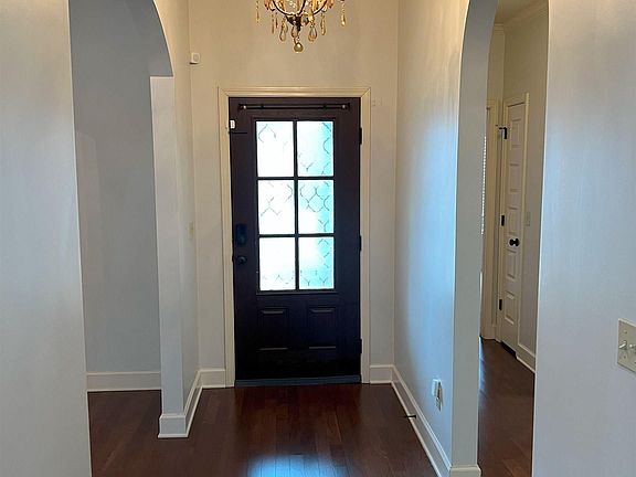 4th image of 13783 Winslow Ave
