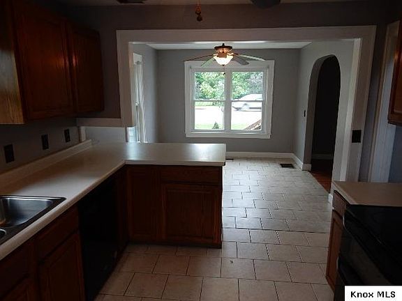 5th image of 717 Coshocton Ave