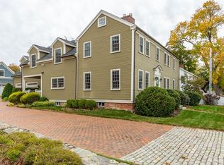 327 Merrimac St, Newburyport, MA 01950