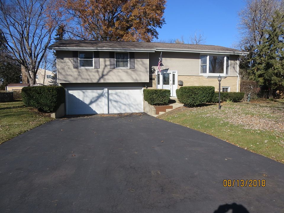 1st image of 1636 E Rosehill Dr