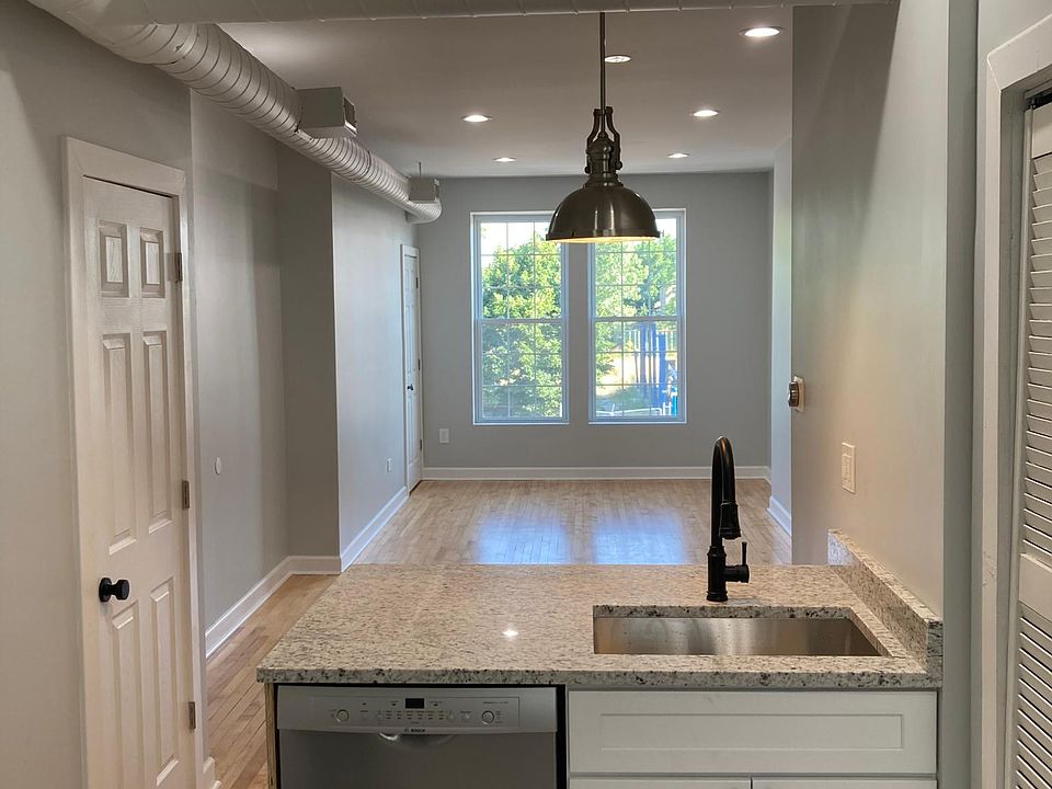 Granite Countertop Island, Dishwasher