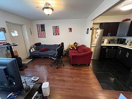 1st image of 14-07 31st Ave #1B
